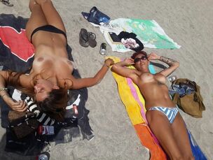 Moms and daughters-in-law nudists