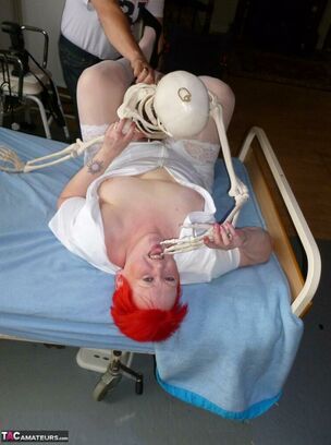 Aged red-haired nurse Valgasmic..
